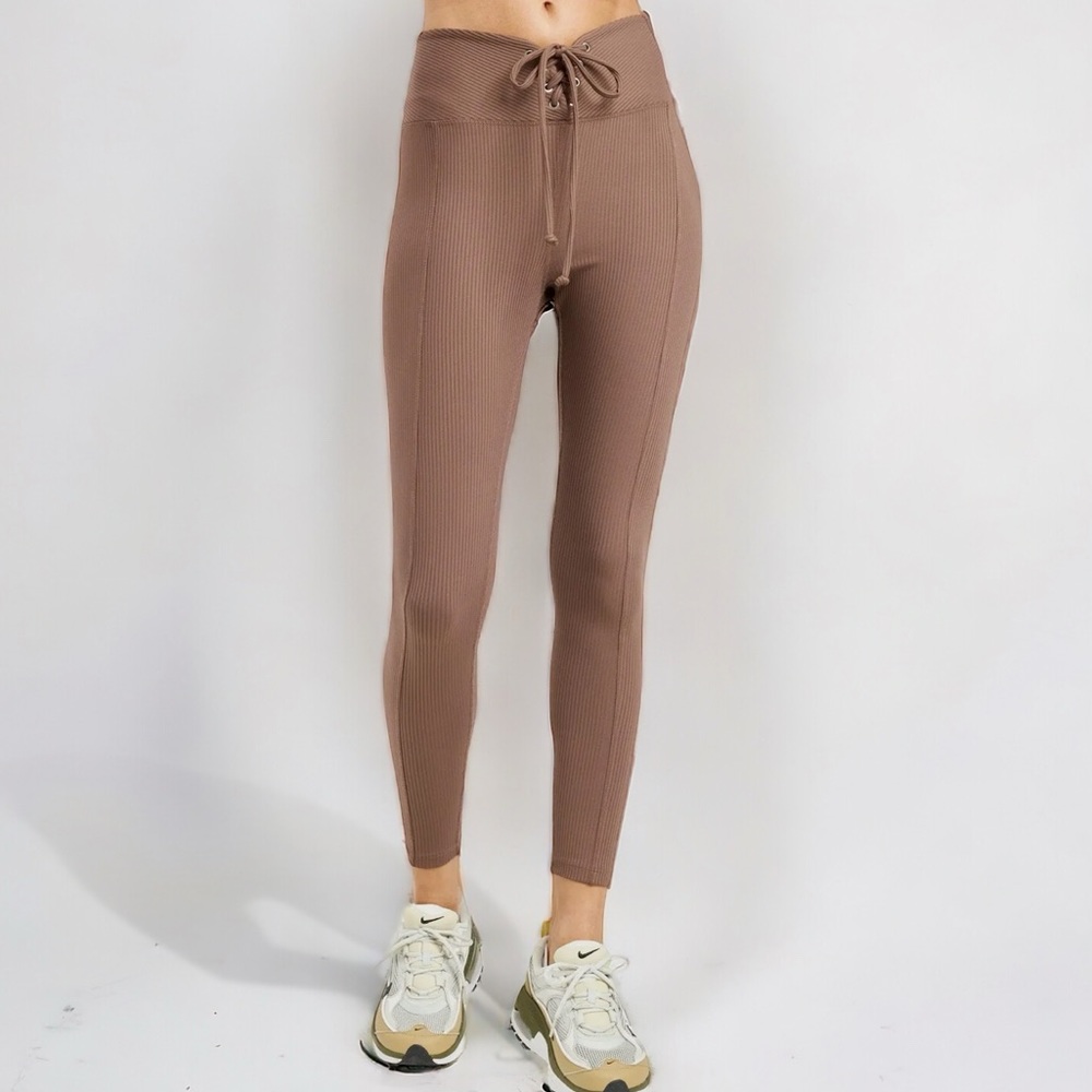 NWT Year of Ours Football Leggings